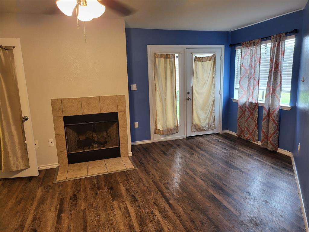 9837 Walnut Street Property Photo 6