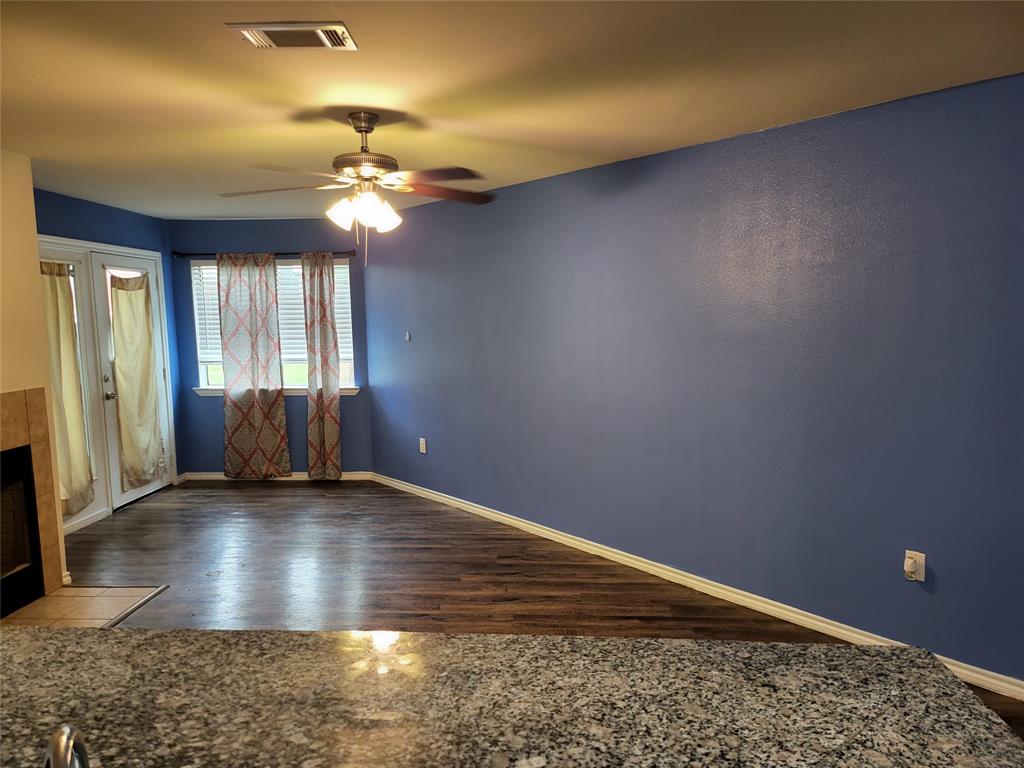 9837 Walnut Street Property Photo 13