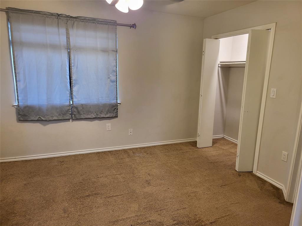 9837 Walnut Street Property Photo 15