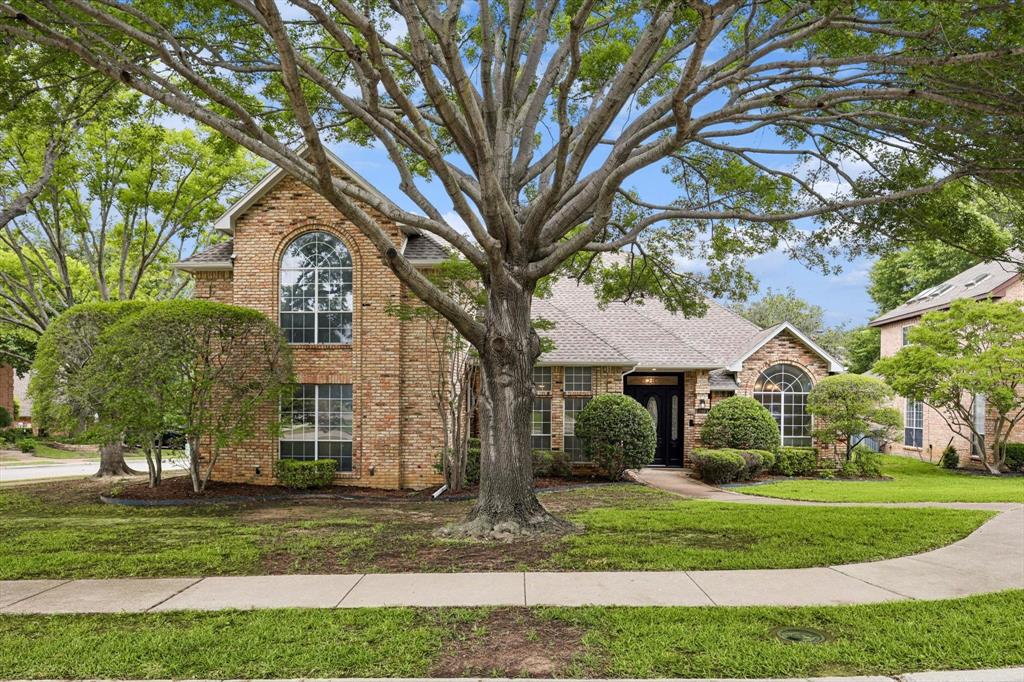 208 Salem Court Property Photo 2