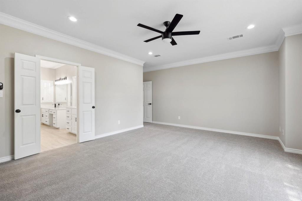208 Salem Court Property Photo 16