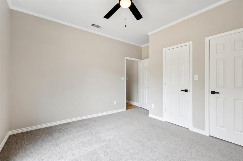 208 Salem Court Property Photo 25