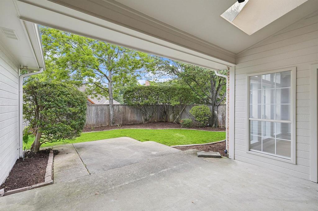 208 Salem Court Property Photo 28
