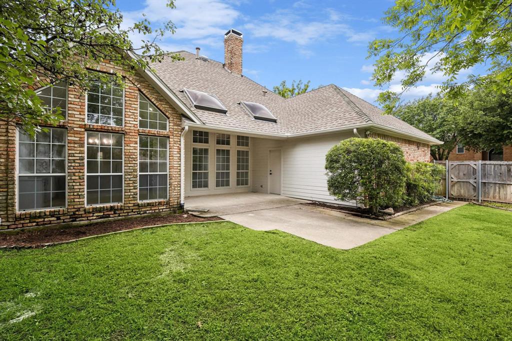 208 Salem Court Property Photo 30