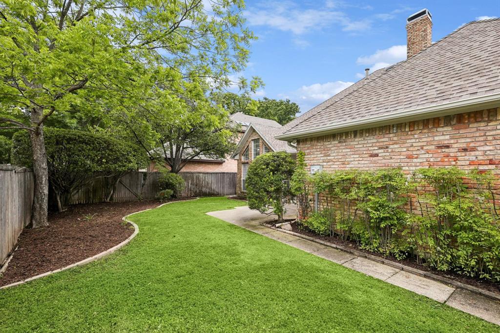 208 Salem Court Property Photo 31