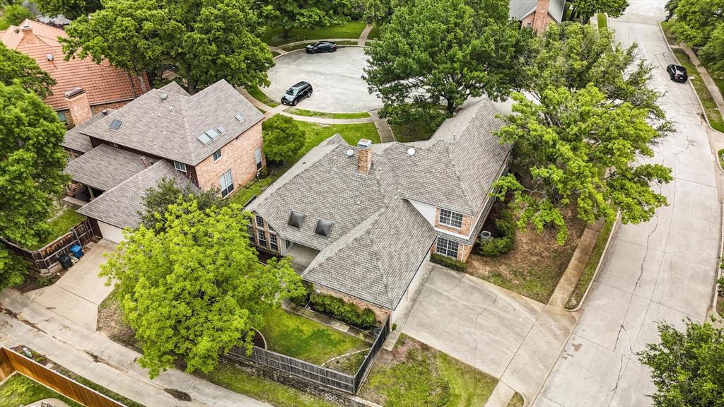 208 Salem Court Property Photo 32