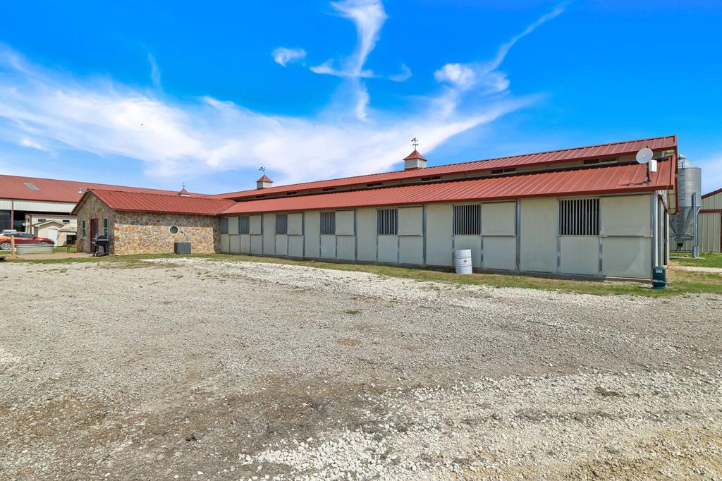 10400 Fm 916 Property Photo 20