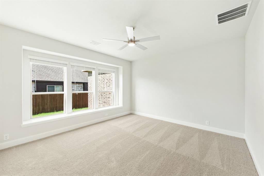 2036 Flora Lane Property Photo 19