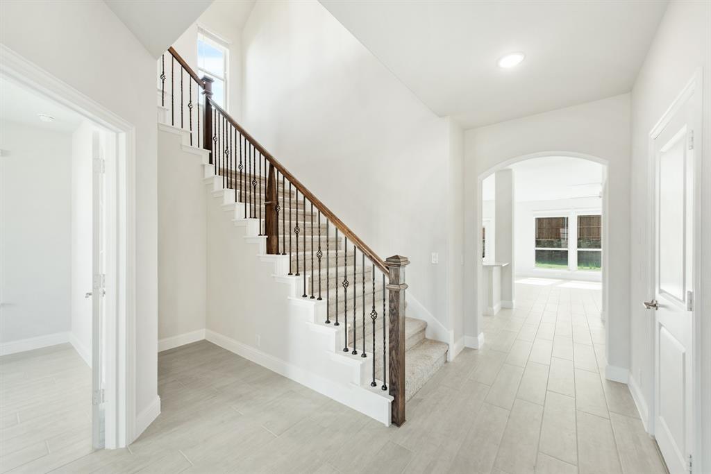 2036 Flora Lane Property Photo 24