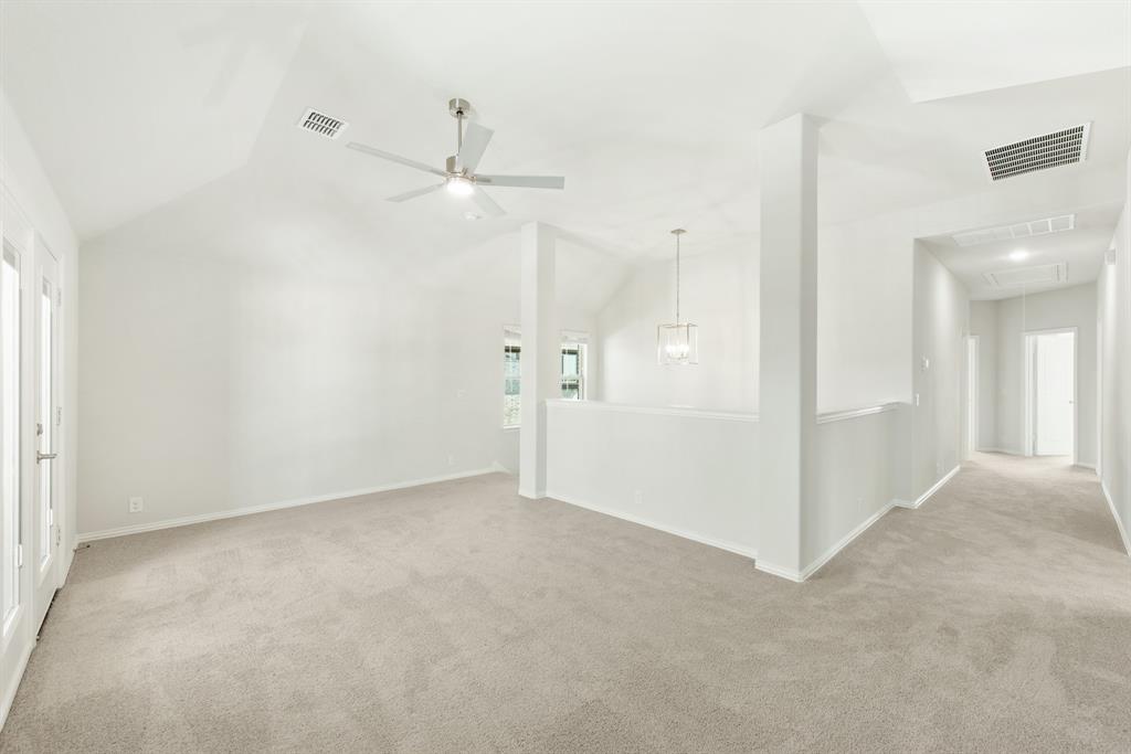 2036 Flora Lane Property Photo 27