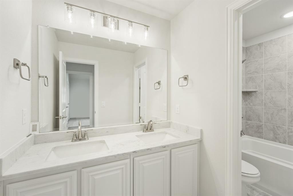 2036 Flora Lane Property Photo 35
