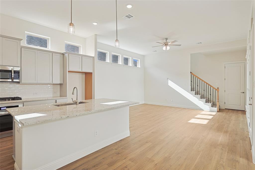 2007 Sherwood Drive Property Photo 7