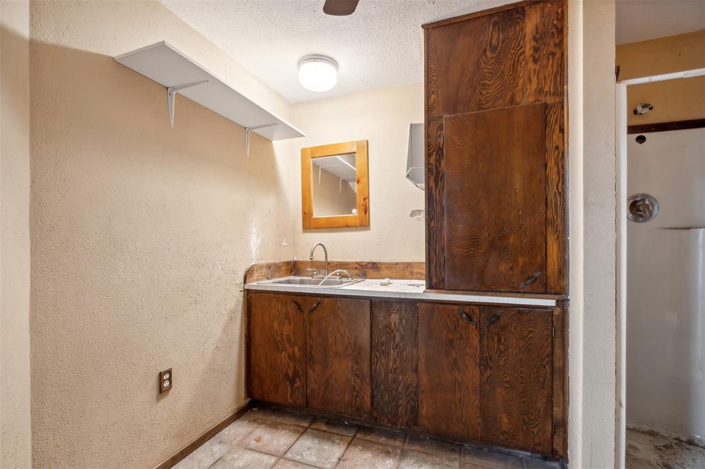 8740 I-20 Property Photo 24