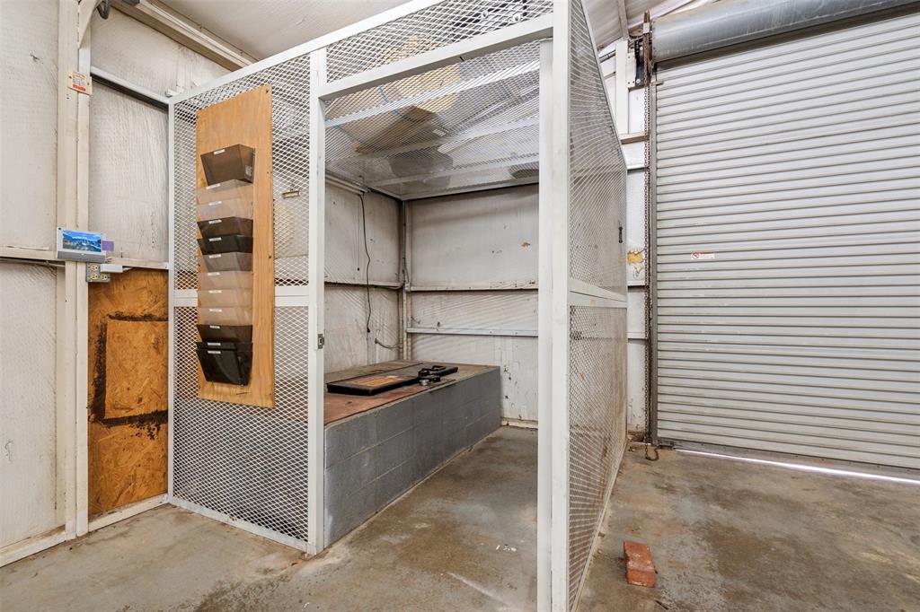 8740 I-20 Property Photo 25