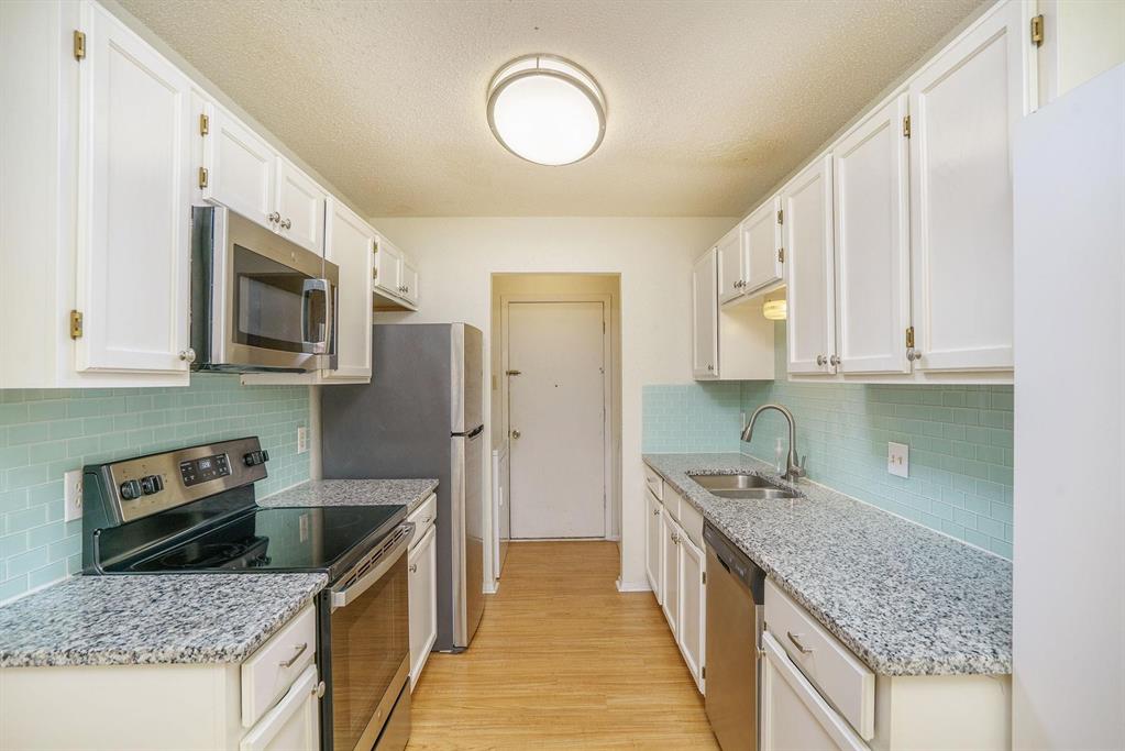 3628 Hulen Park Circle Property Photo 9
