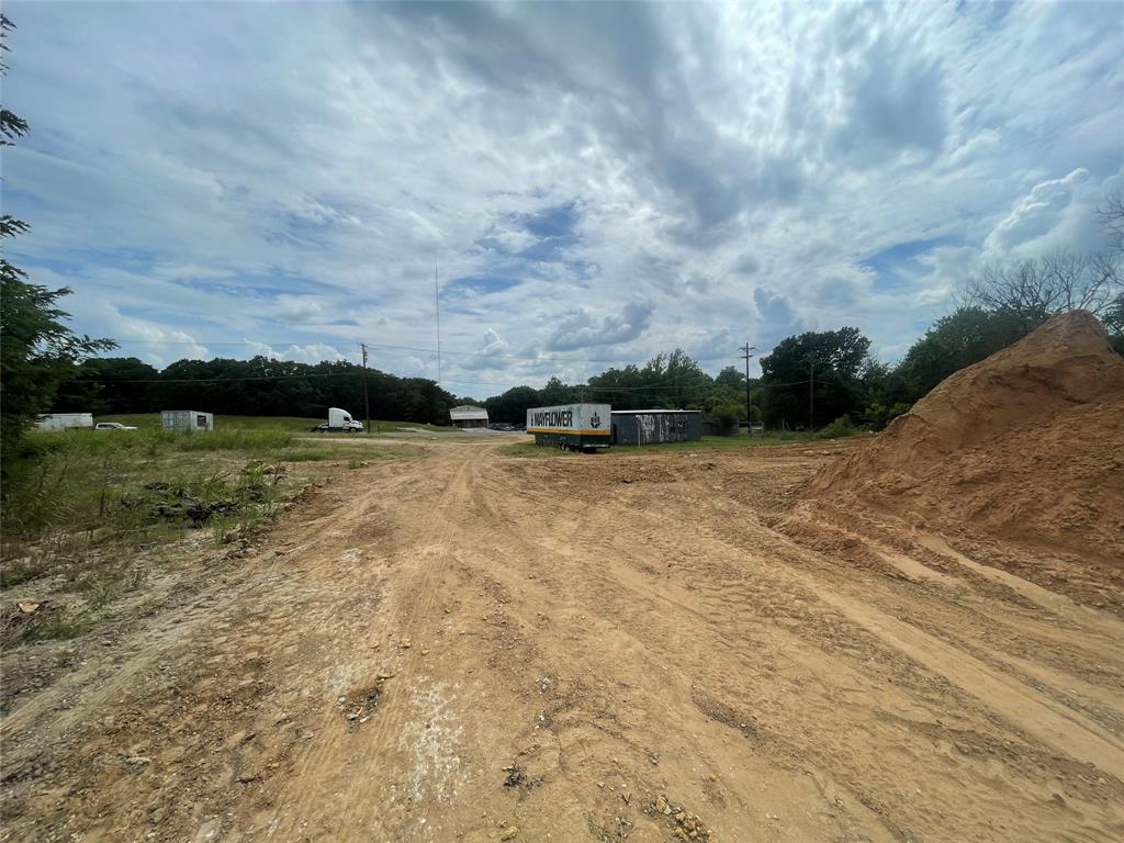 625 E Us Highway 69 Property Photo 1