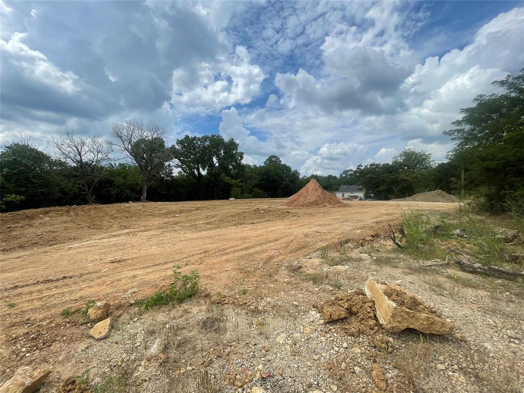 625 E Us Highway 69 Property Photo 3