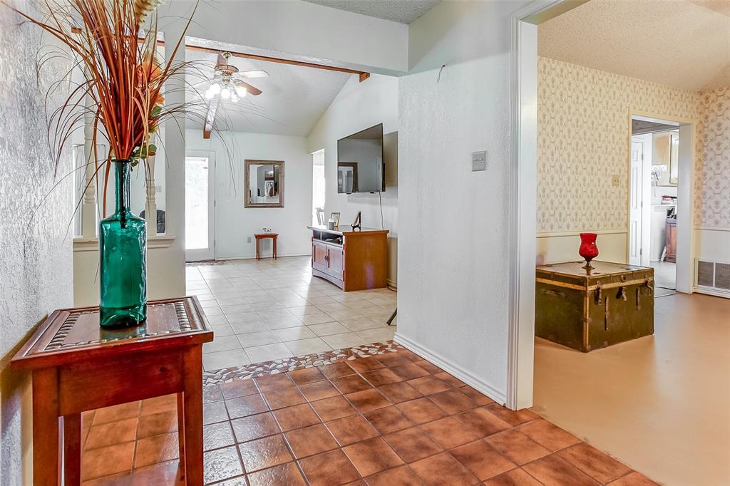1500 Walnut Creek Drive Property Photo 4