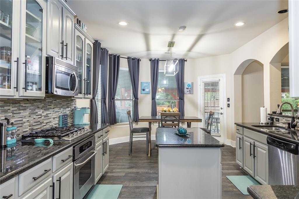 1633 Turtle Point Drive Property Photo 8