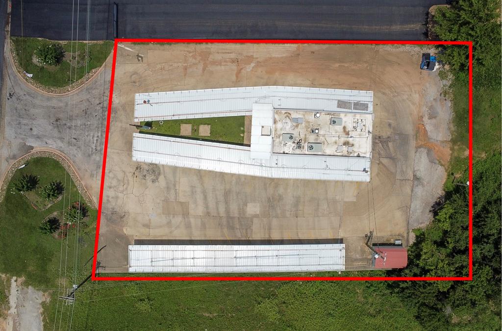 500 Us Highway 79 Property Photo 2