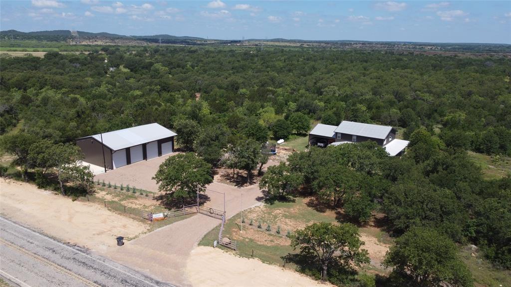 660 Fm 209 Property Photo 1
