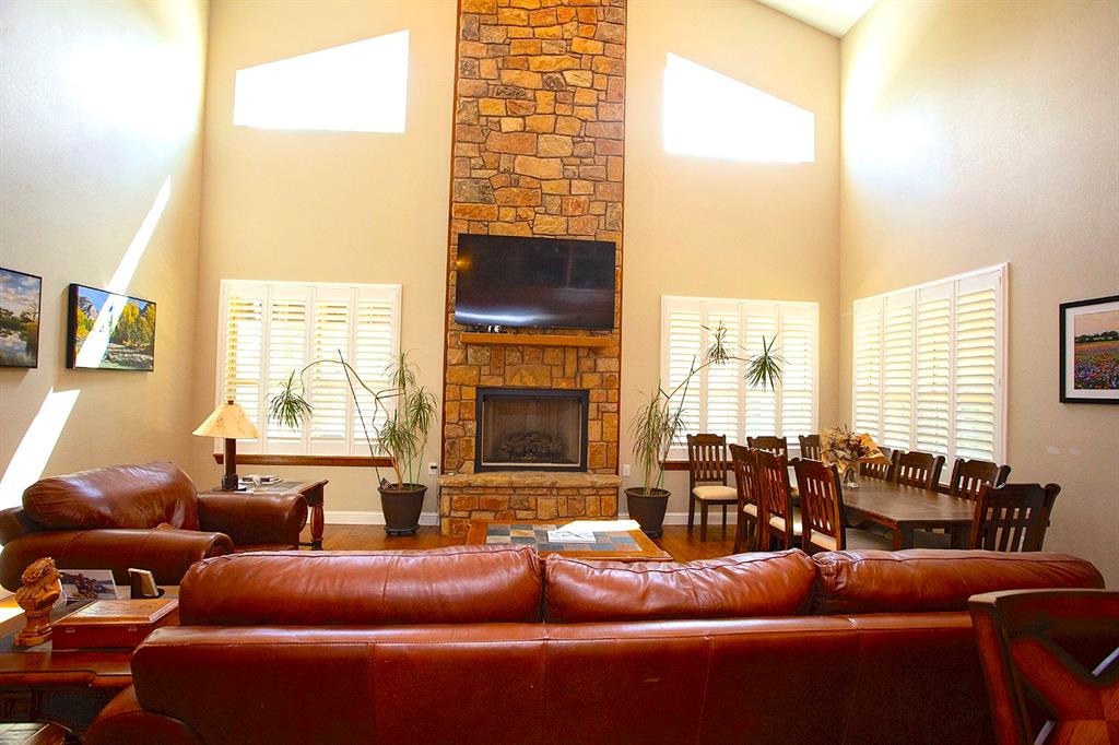 660 Fm 209 Property Photo 10