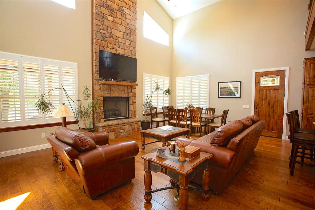 660 Fm 209 Property Photo 11