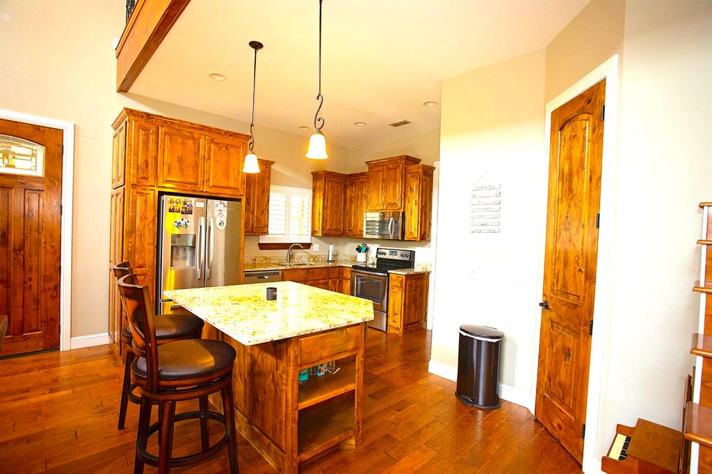 660 Fm 209 Property Photo 12