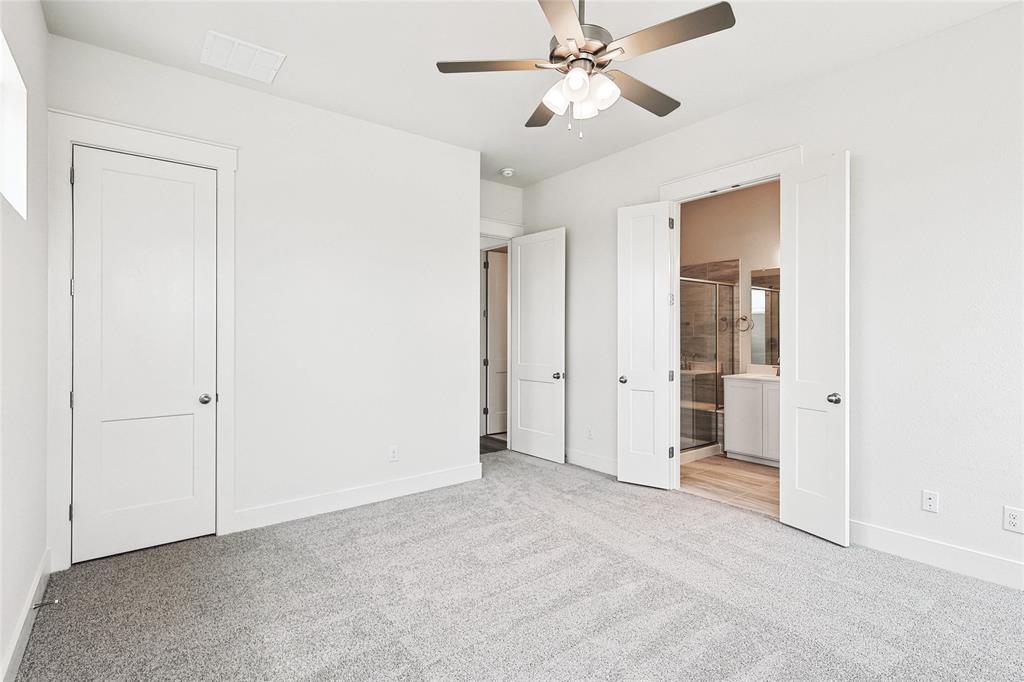 917 Meadowcrest Drive Property Photo 15