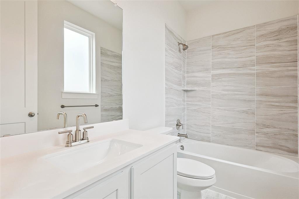 917 Meadowcrest Drive Property Photo 35