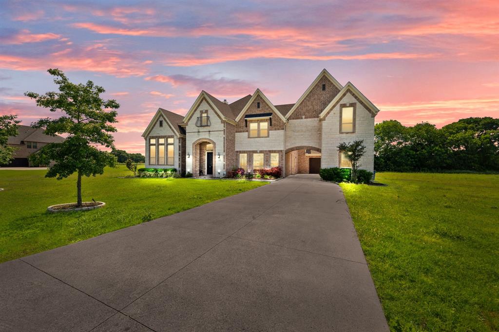 1500 Enchanted Way Property Photo 1