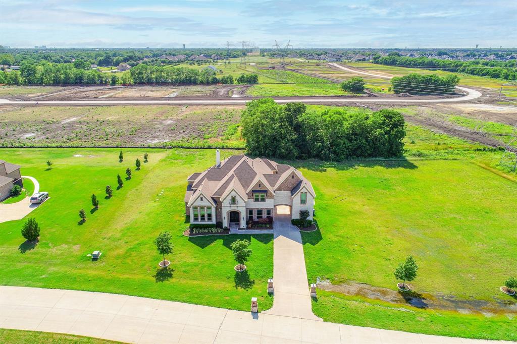 1500 Enchanted Way Property Photo 3