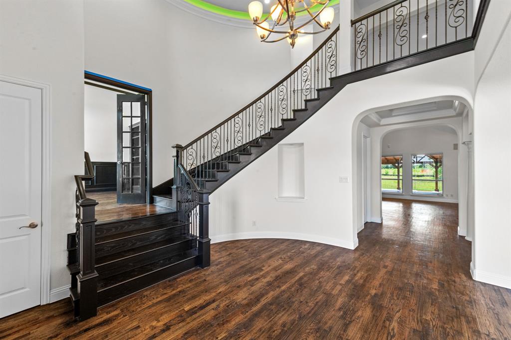 1500 Enchanted Way Property Photo 7