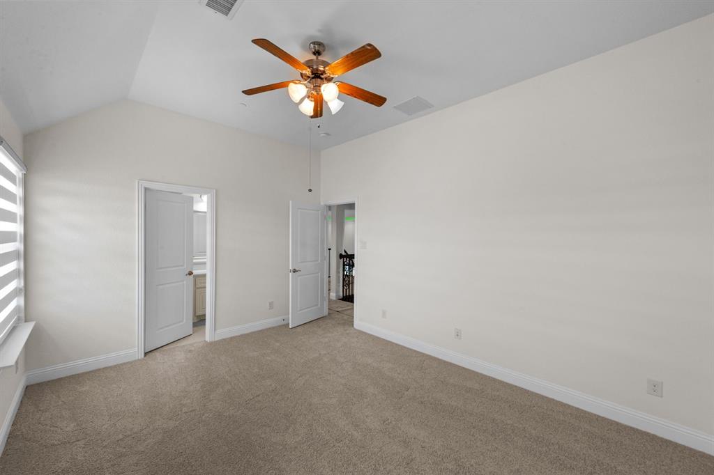 1500 Enchanted Way Property Photo 25