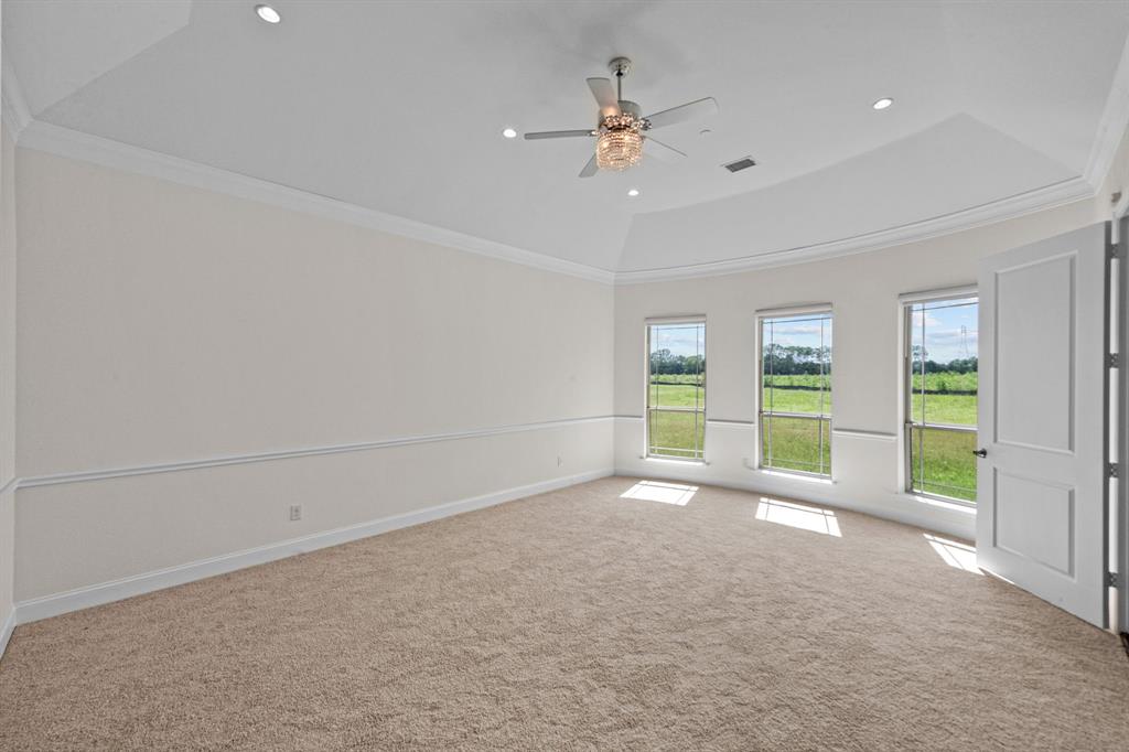 1500 Enchanted Way Property Photo 27