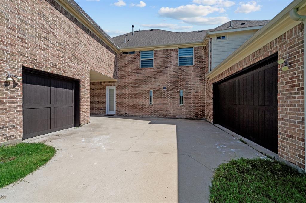 1500 Enchanted Way Property Photo 32