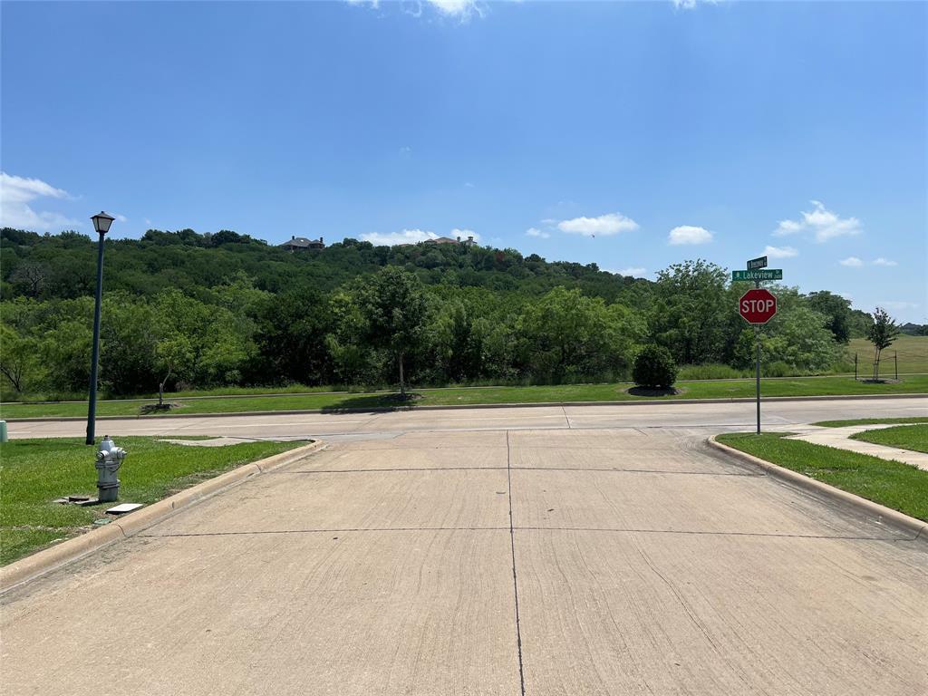 456 Breezeway Court Property Photo 13