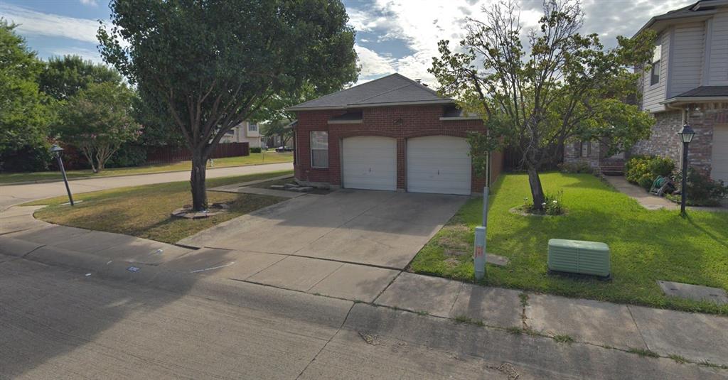 5202 Wyndham Court Property Photo 1