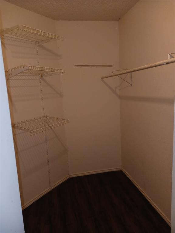 5202 Wyndham Court Property Photo 4