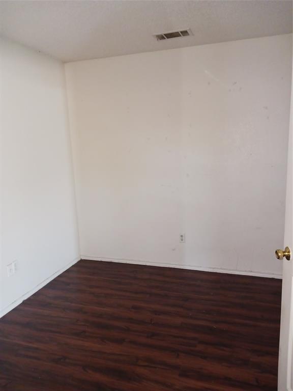 5202 Wyndham Court Property Photo 5