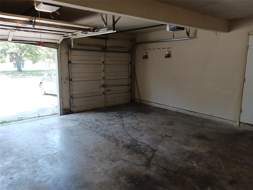 5202 Wyndham Court Property Photo 12