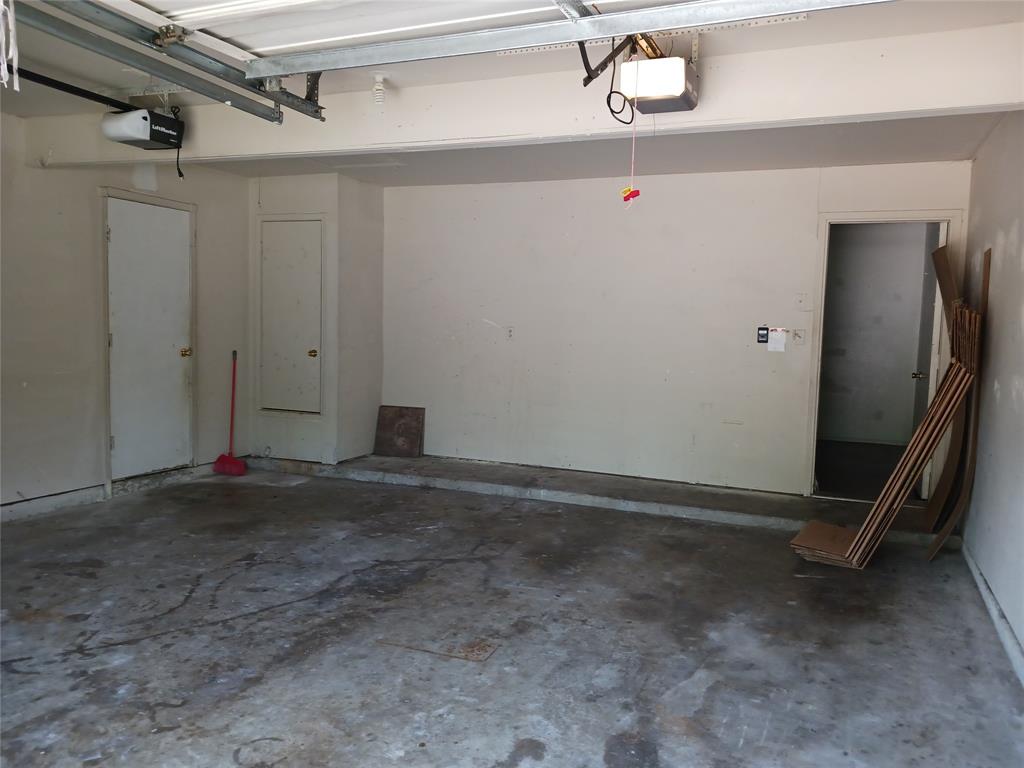 5202 Wyndham Court Property Photo 13