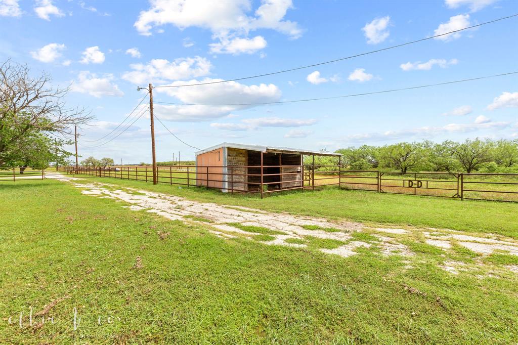 901 Fm 613 Property Photo 25