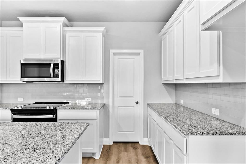 2108 Briarwood Drive Property Photo 8