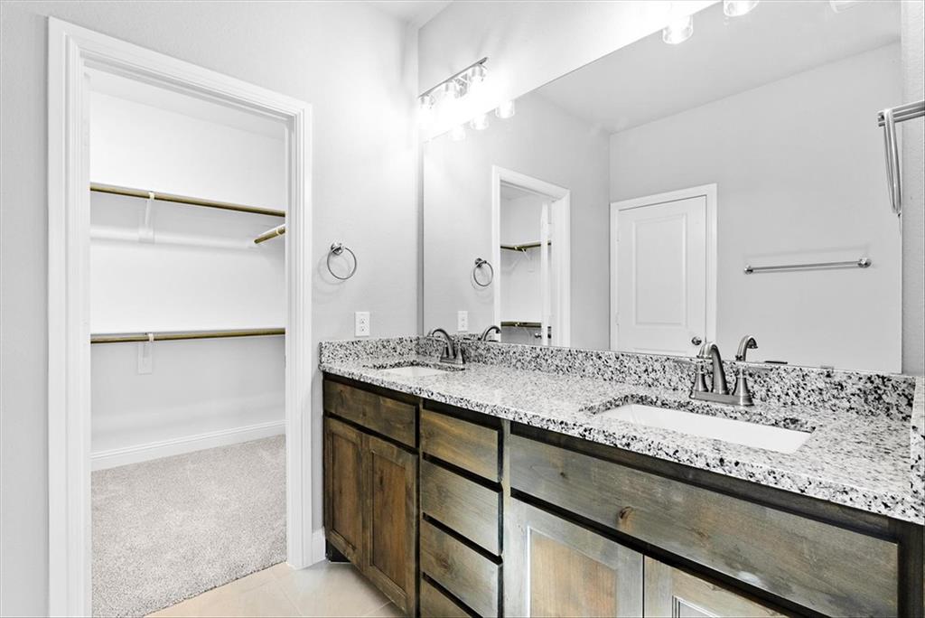 2108 Briarwood Drive Property Photo 17