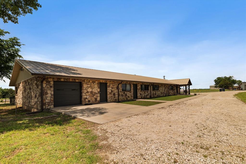 55 Heritage Road Property Photo 4