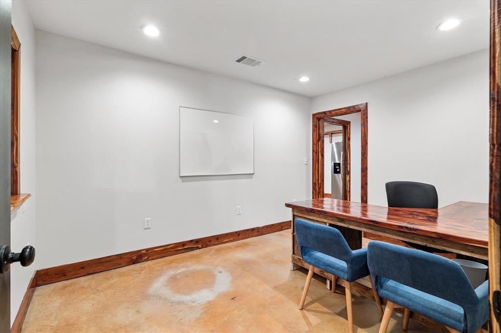 55 Heritage Road Property Photo 13