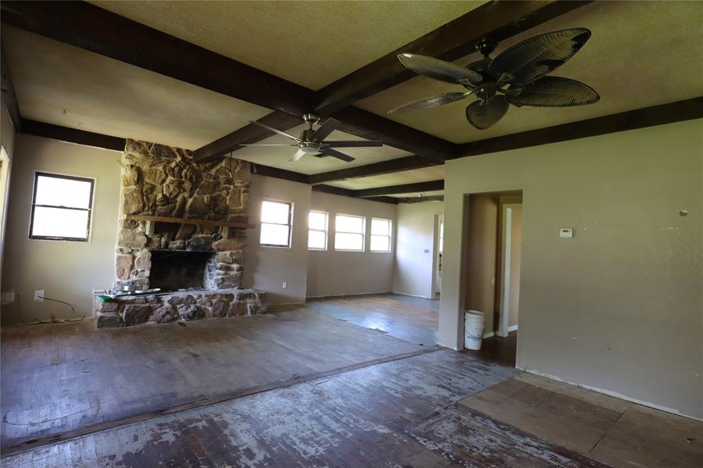 910 S Bassett Street Property Photo 13