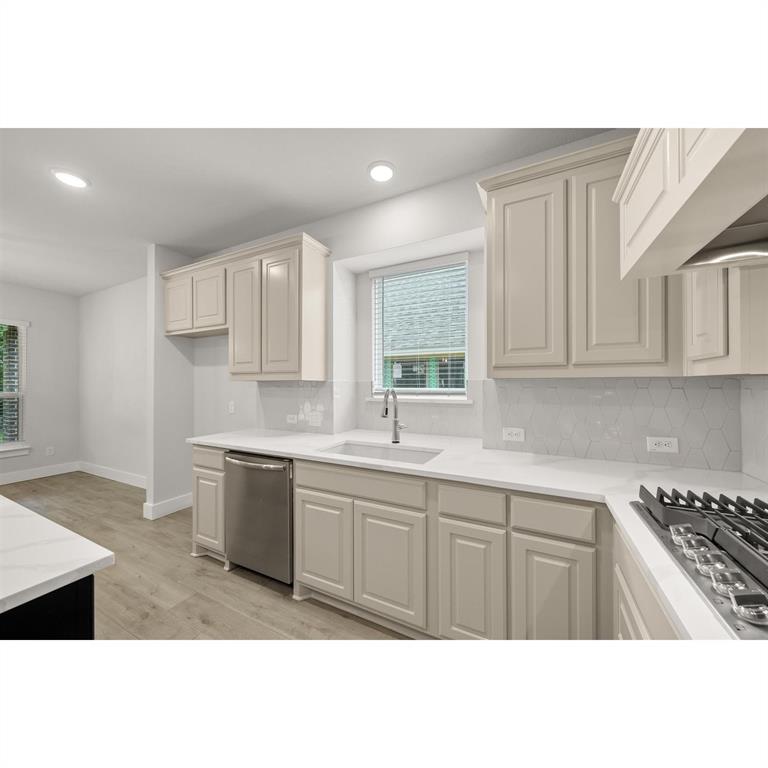 663 Cherry Bark Trail Property Photo 11