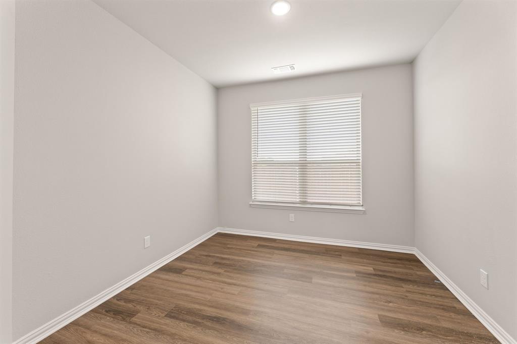 3822 Aqua Lane Property Photo 5